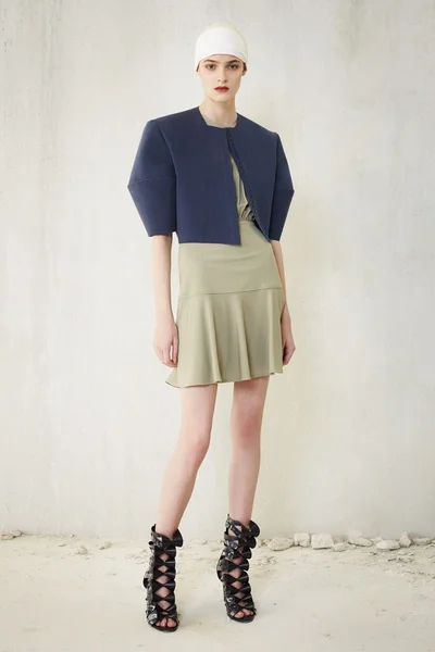 Look 18